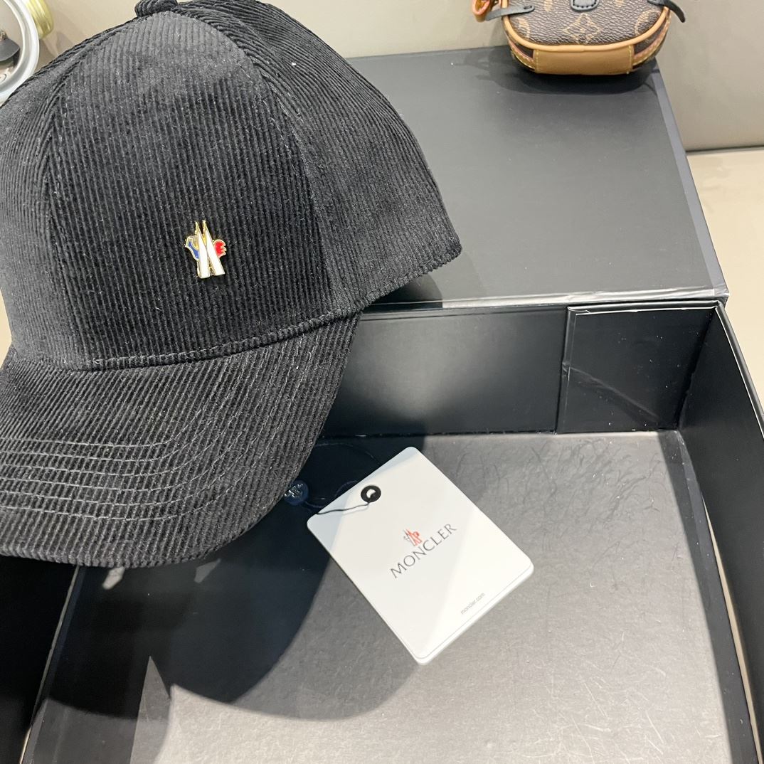 Moncler Caps